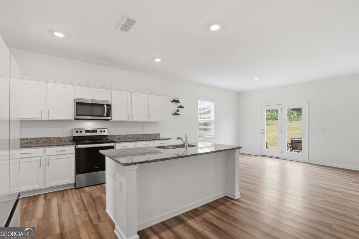 186 Pond Court Hoschton GA 30548