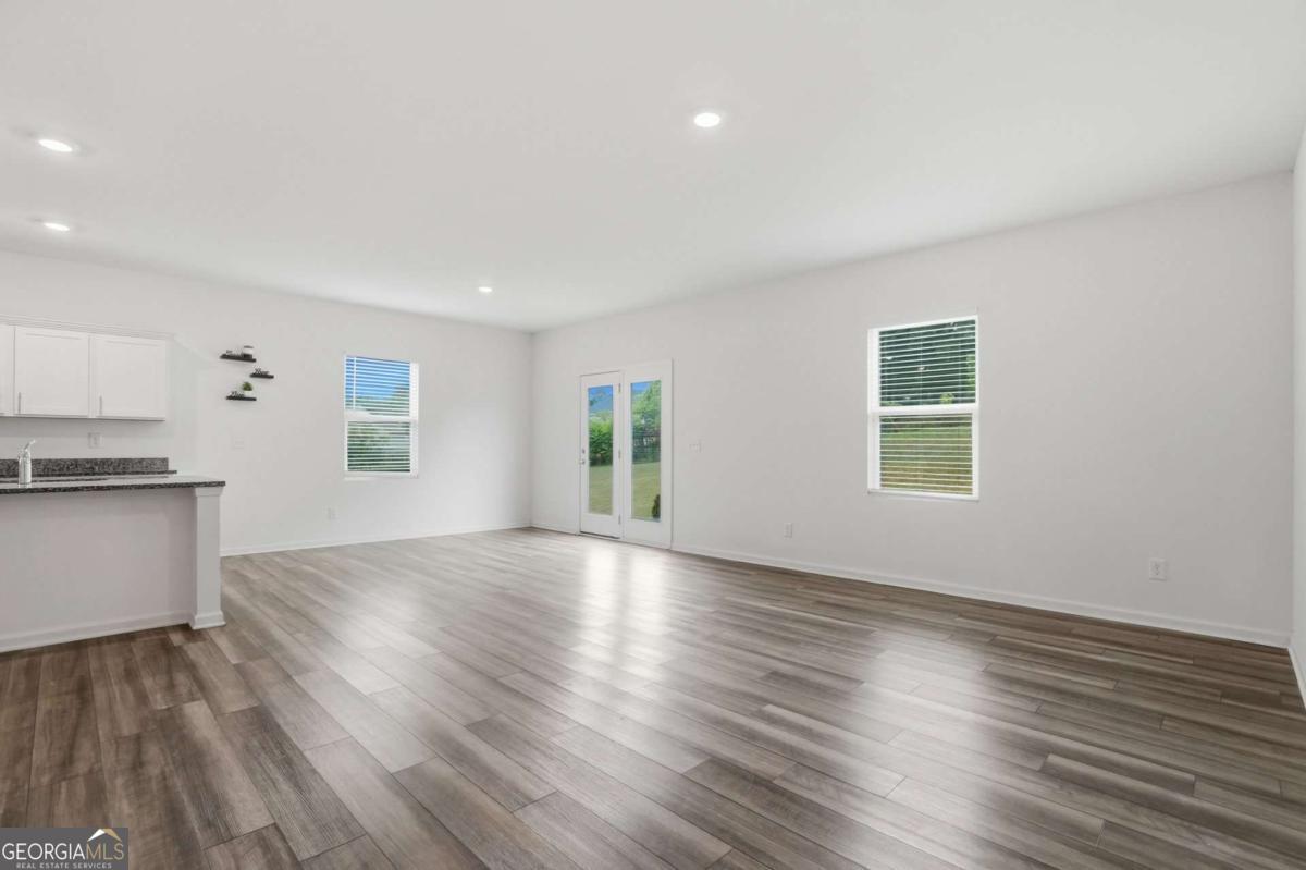 186 Pond Court Hoschton GA 30548