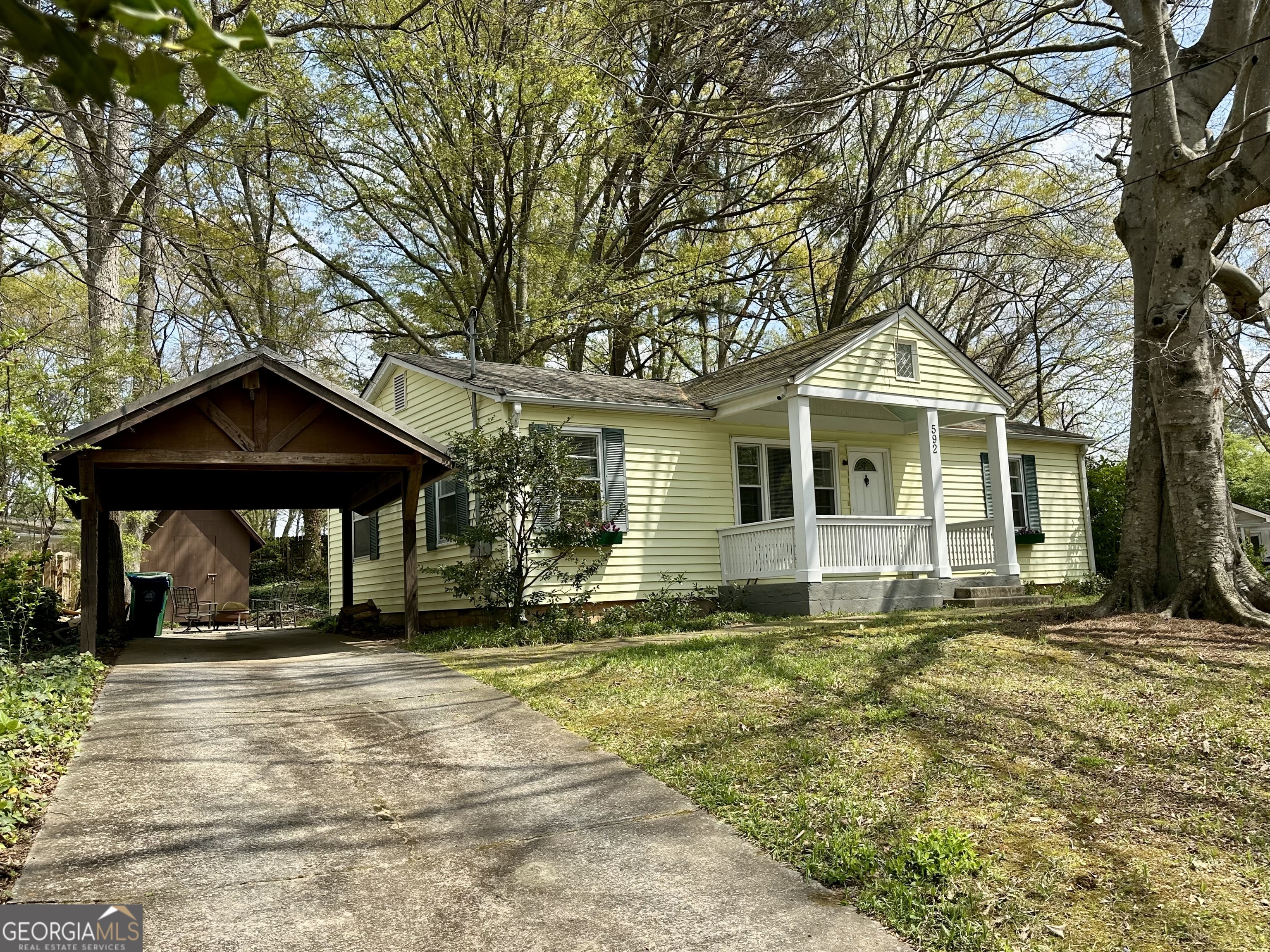 592 Scott Circle Decatur GA 30033