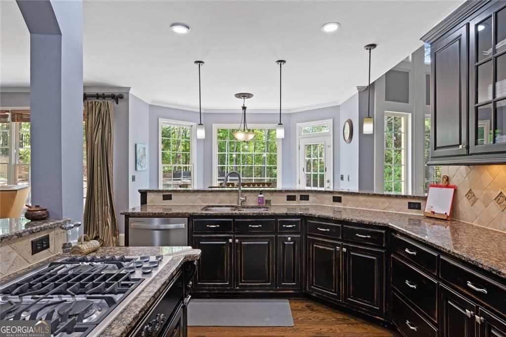 37 Creekside Court Acworth GA 30101