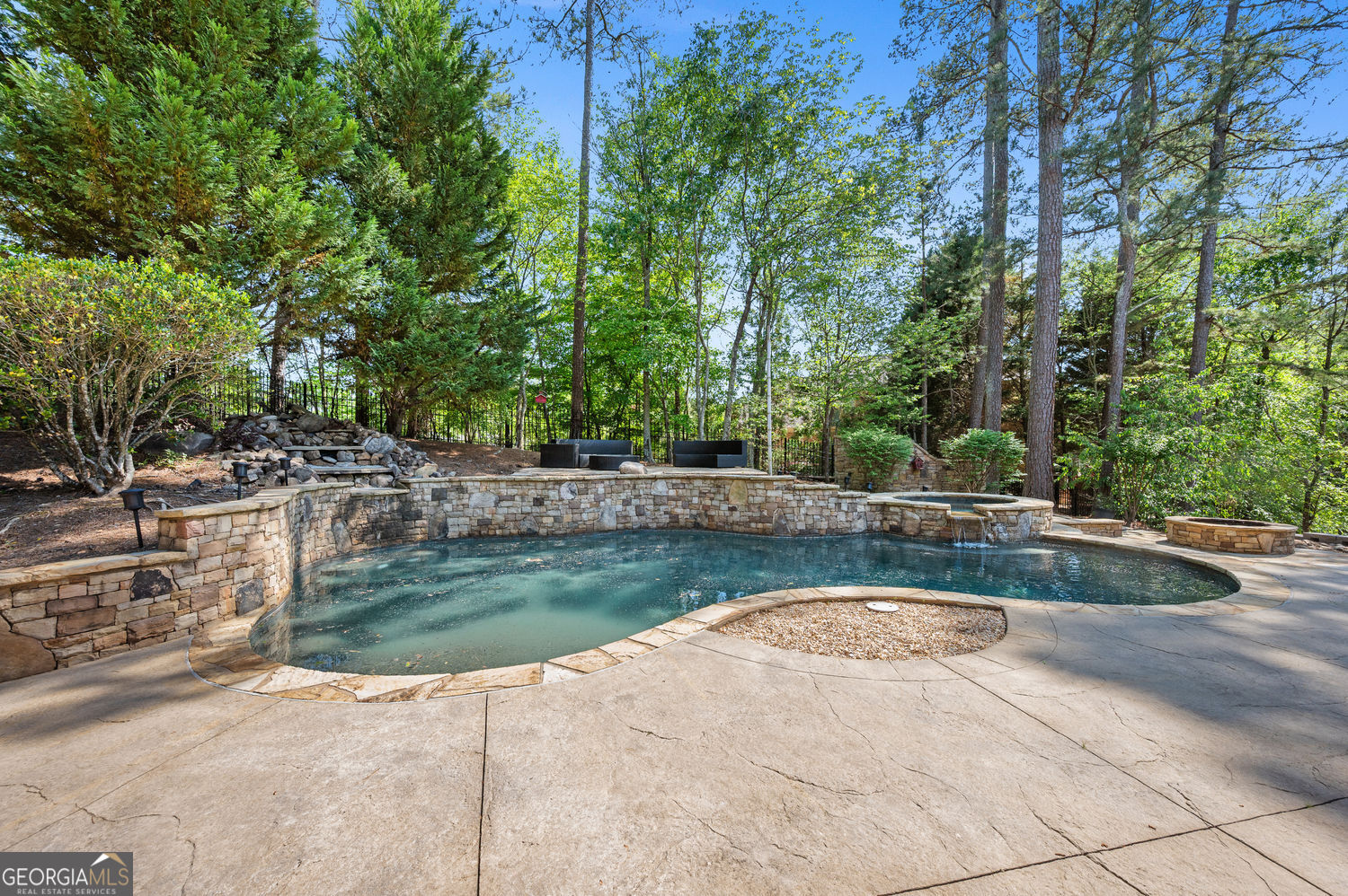 37 Creekside Court Acworth GA 30101