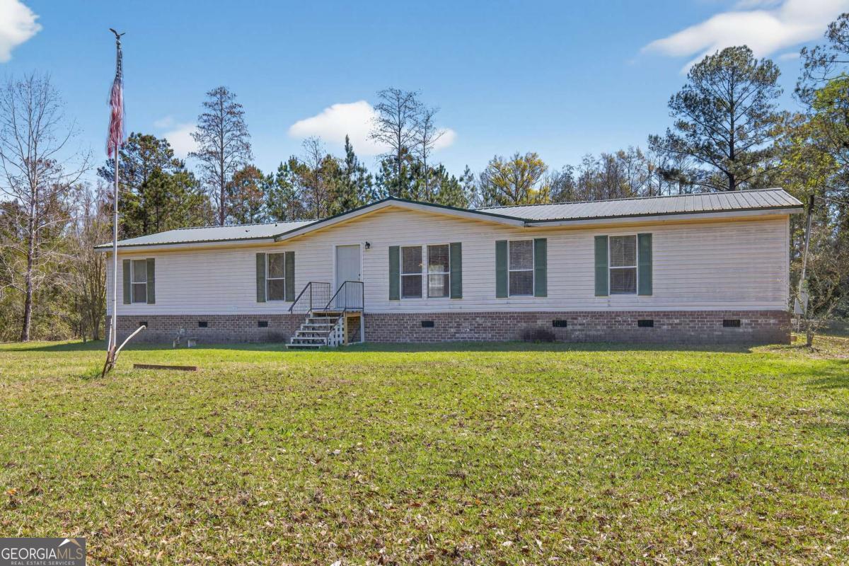 4156 Smiley Road NE Ludowici GA 31316