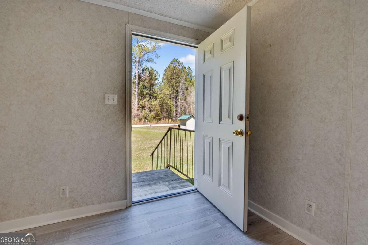 4156 Smiley Road NE Ludowici GA 31316