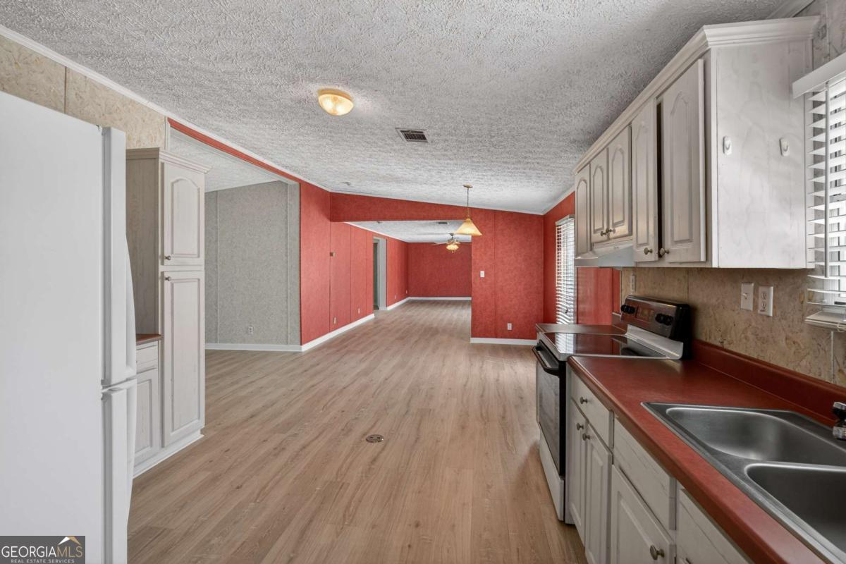 4156 Smiley Road NE Ludowici GA 31316