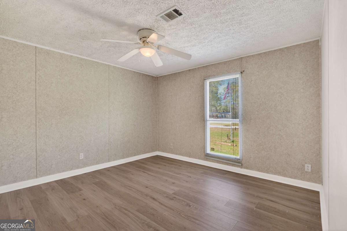 4156 Smiley Road NE Ludowici GA 31316