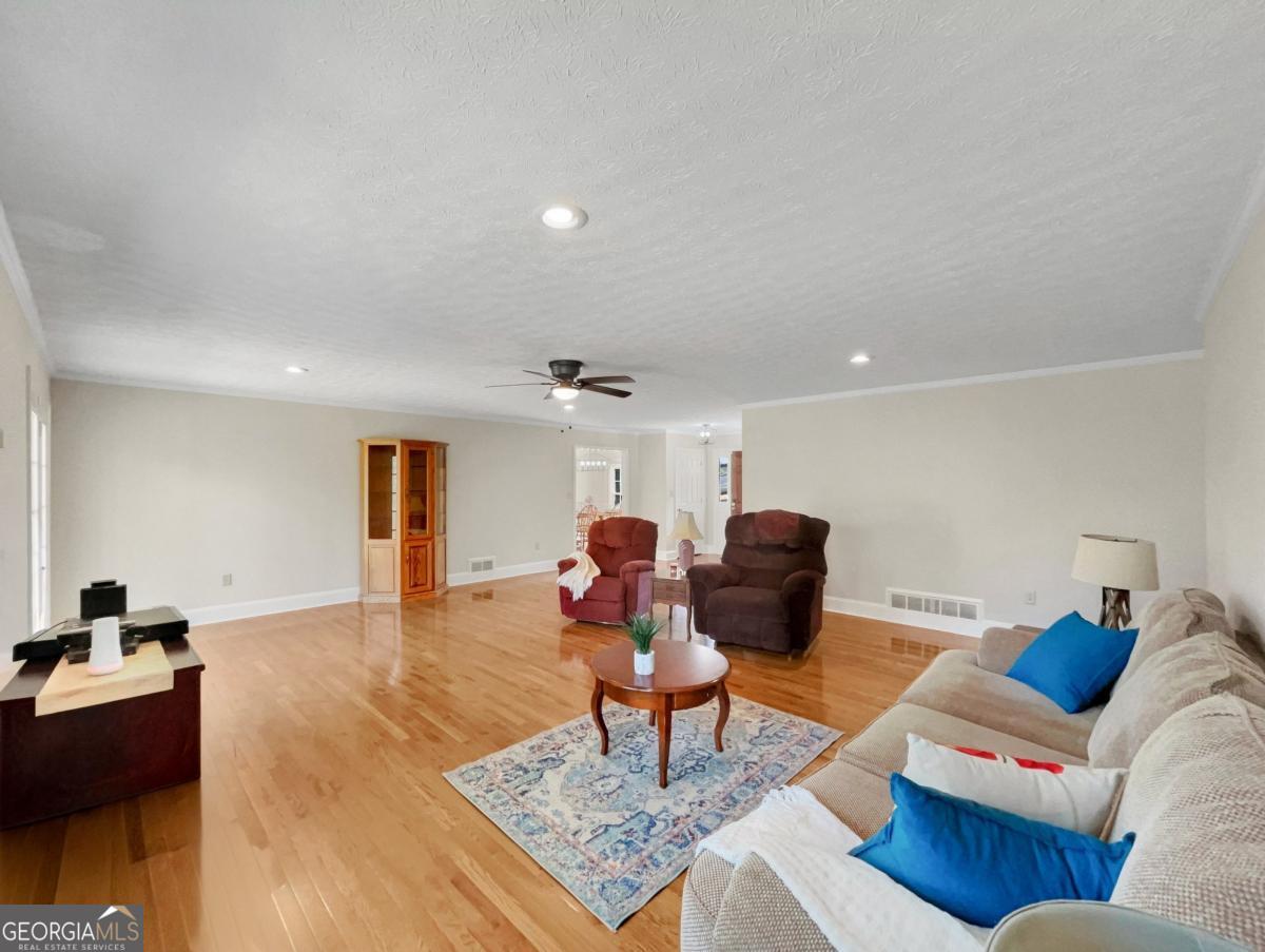 160 Kirkwood Drive Athens GA 30606