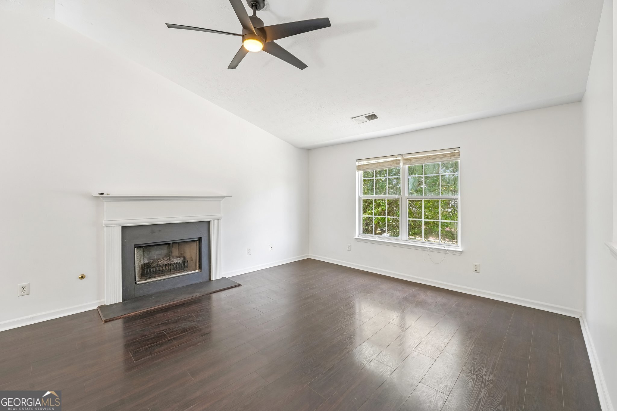 2642 Lake Park Bend Acworth GA 30101