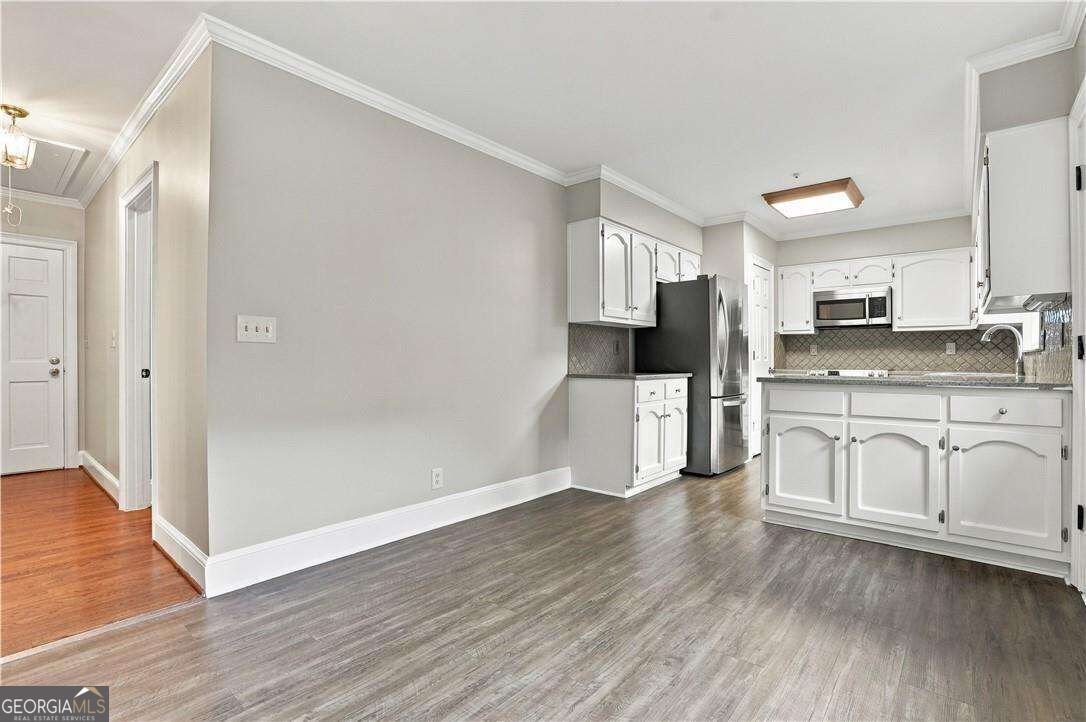 1883 Bedfordshire Court Decatur GA 30033