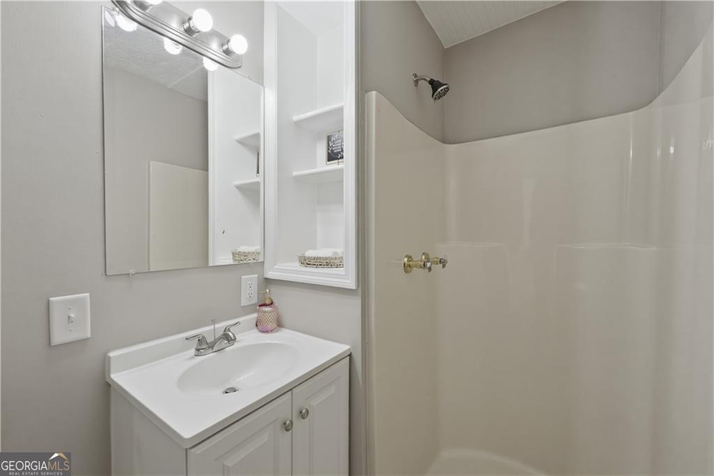 389 Peachtree Road Jefferson GA 30549
