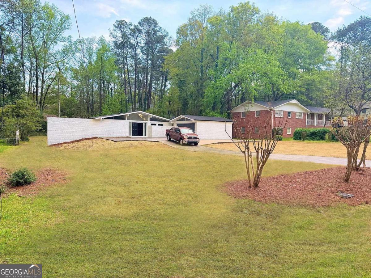 2533 Amalfi Drive Conyers GA 30012