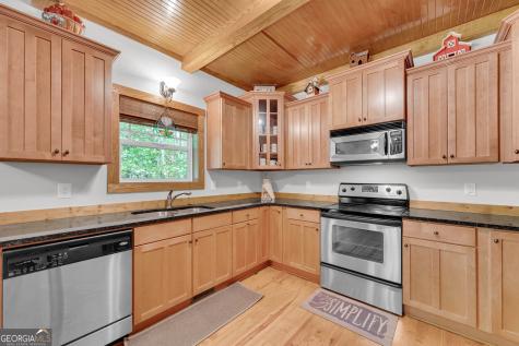 576 Stanley Nix Road Cleveland GA 30528