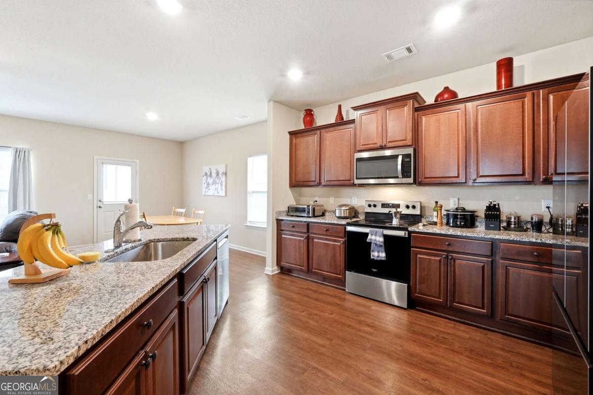 176 Innis Brook Circle Cartersville GA 30120