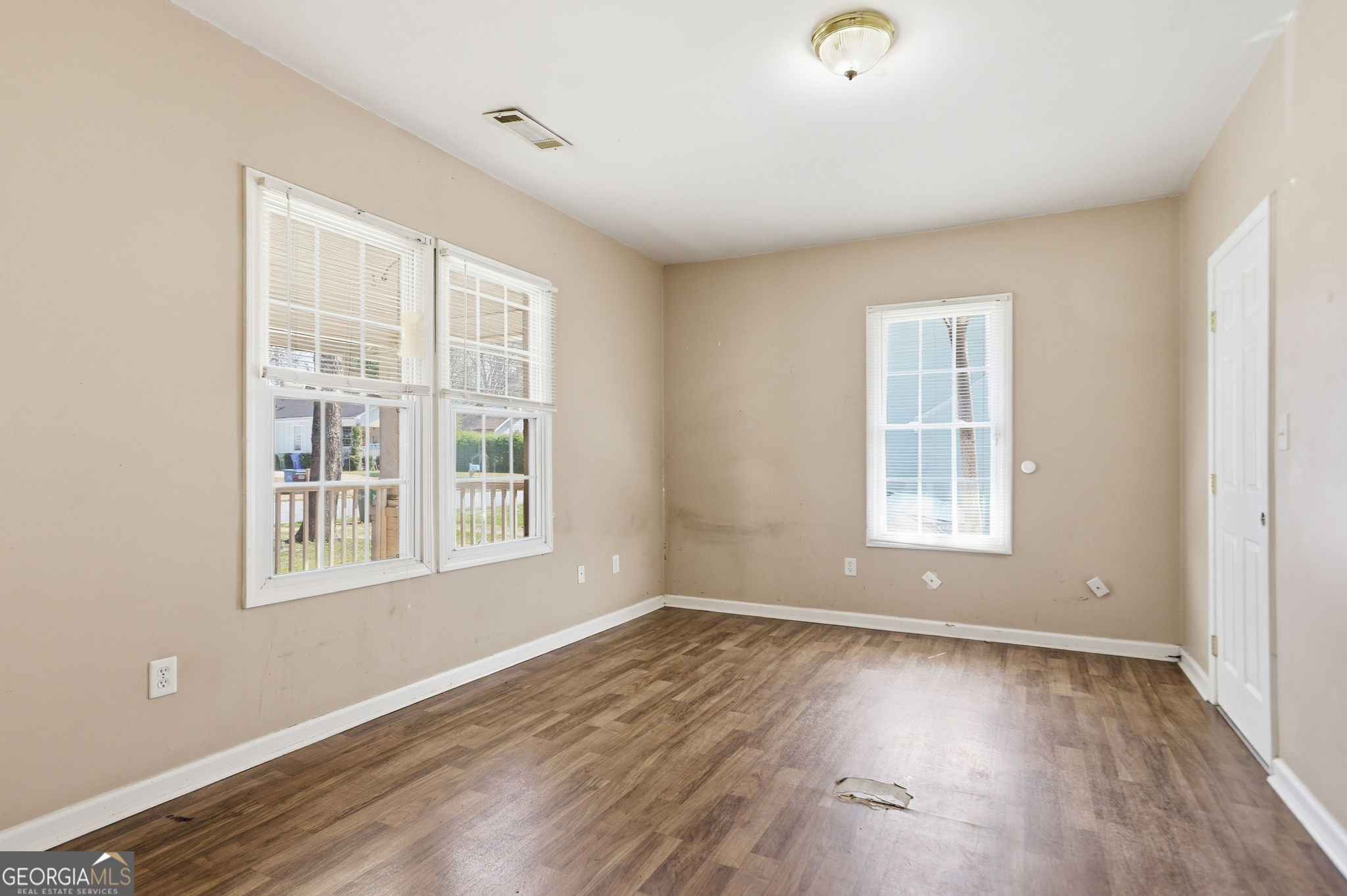 1691 Evans Drive SW Atlanta GA 30310