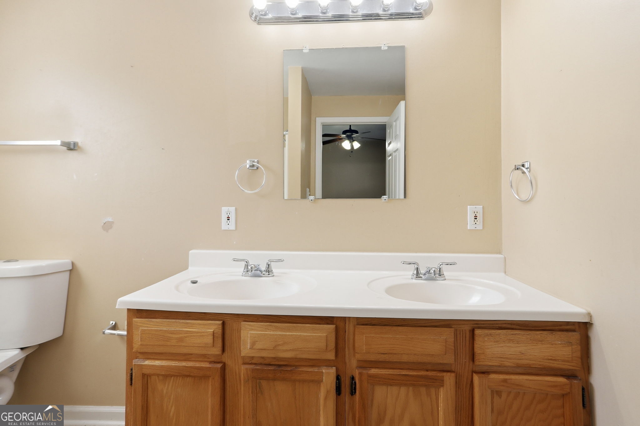 1691 Evans Drive SW Atlanta GA 30310