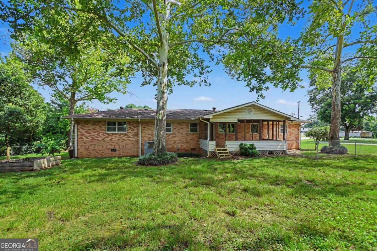 63 Green Street Royston GA 30662