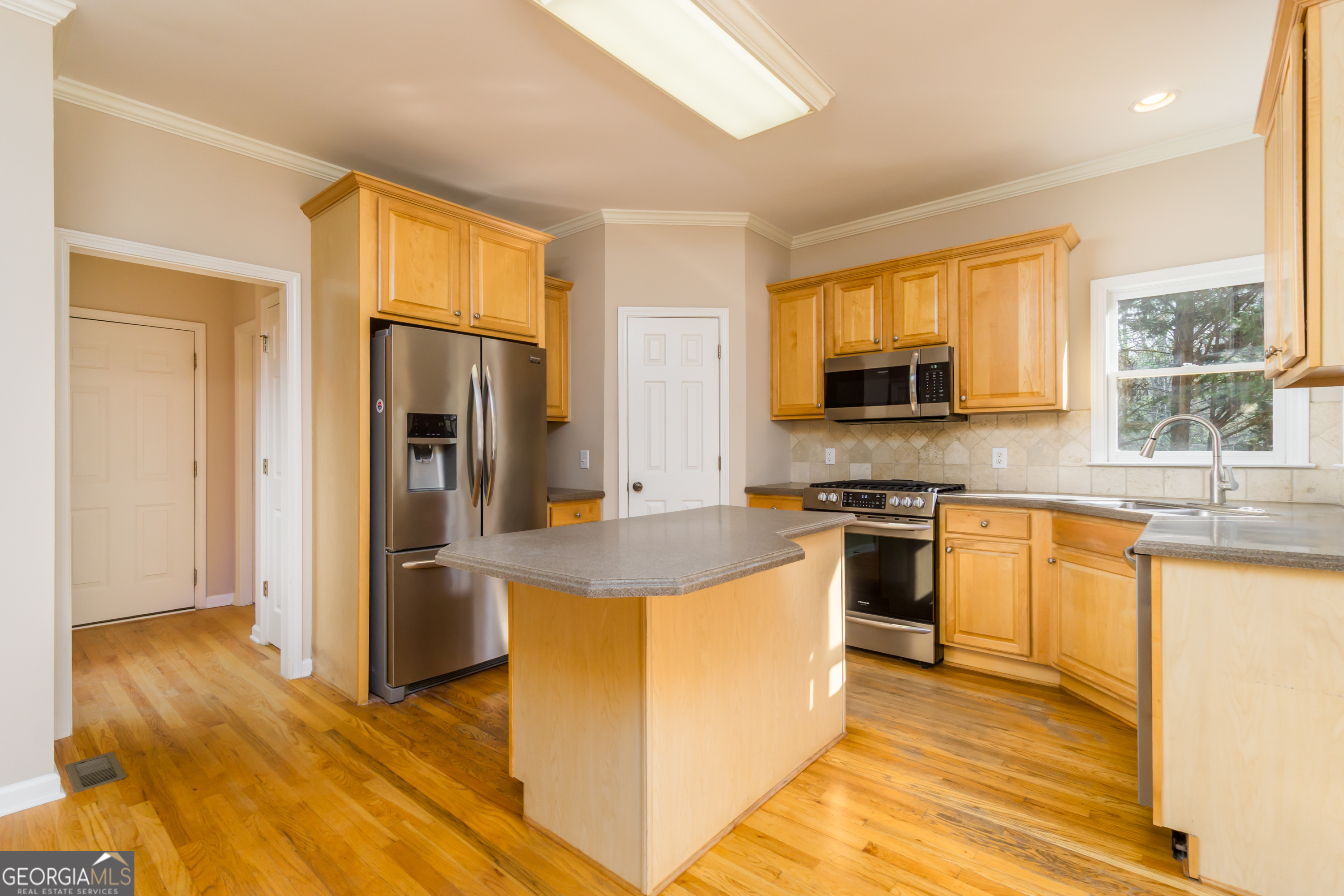 8670 Woodland View Drive Gainesville GA 30506