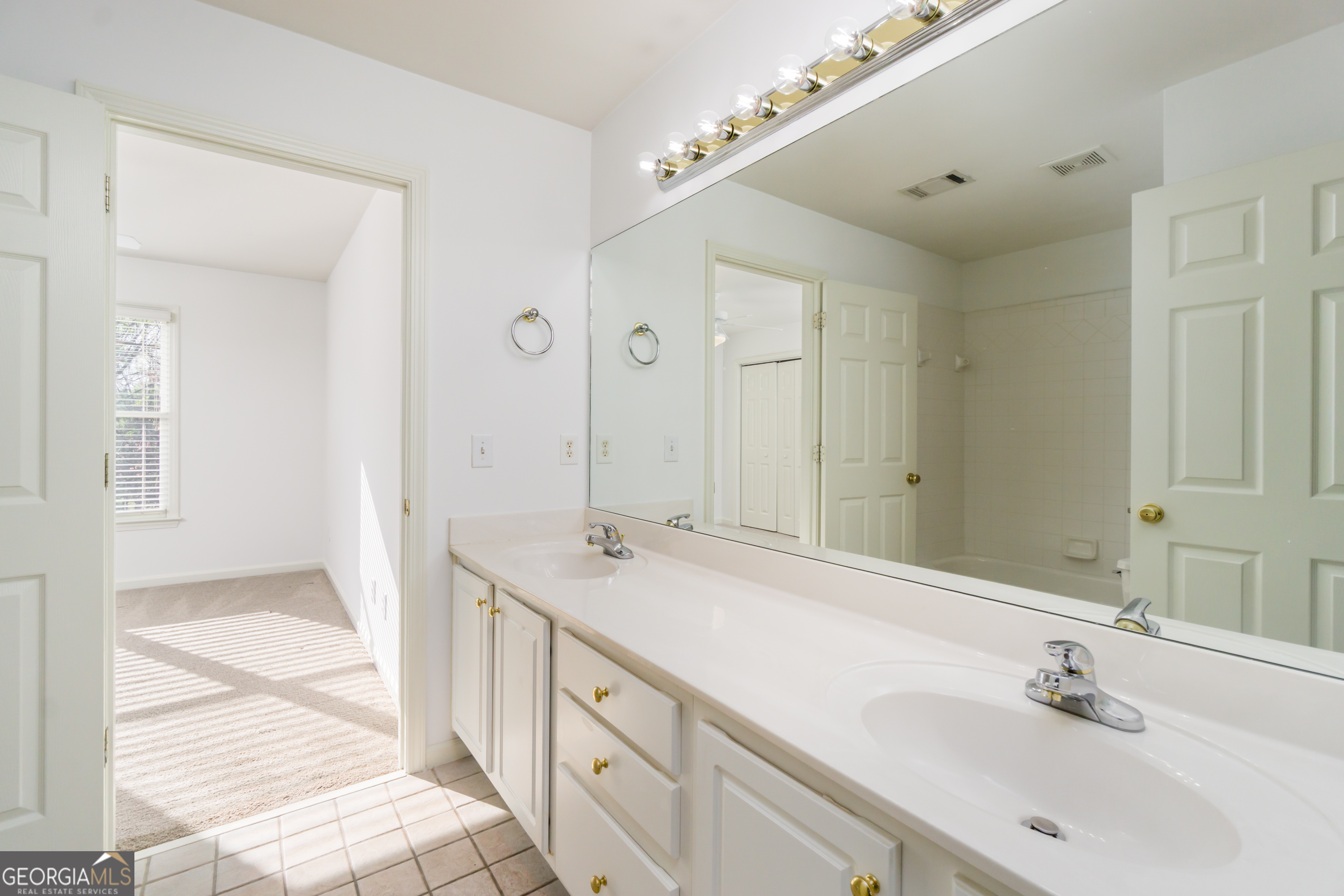 8670 Woodland View Drive Gainesville GA 30506