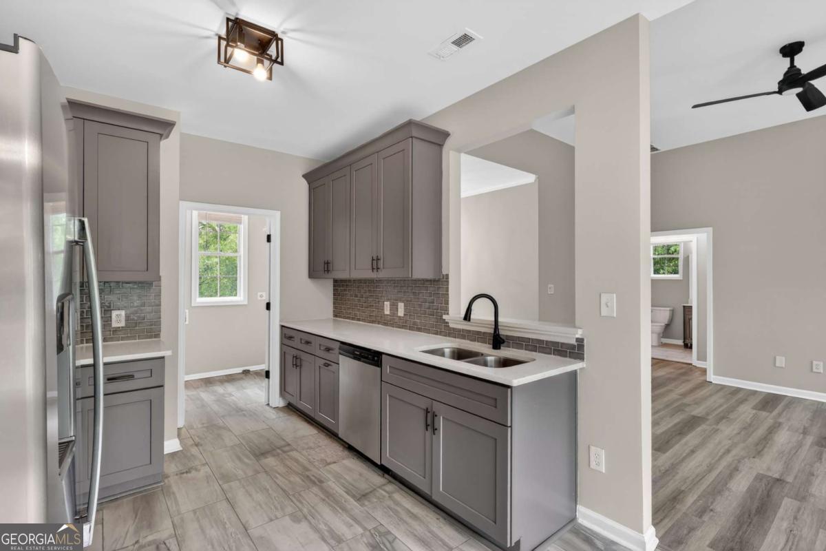 109 Arlington Court Newnan GA 30263