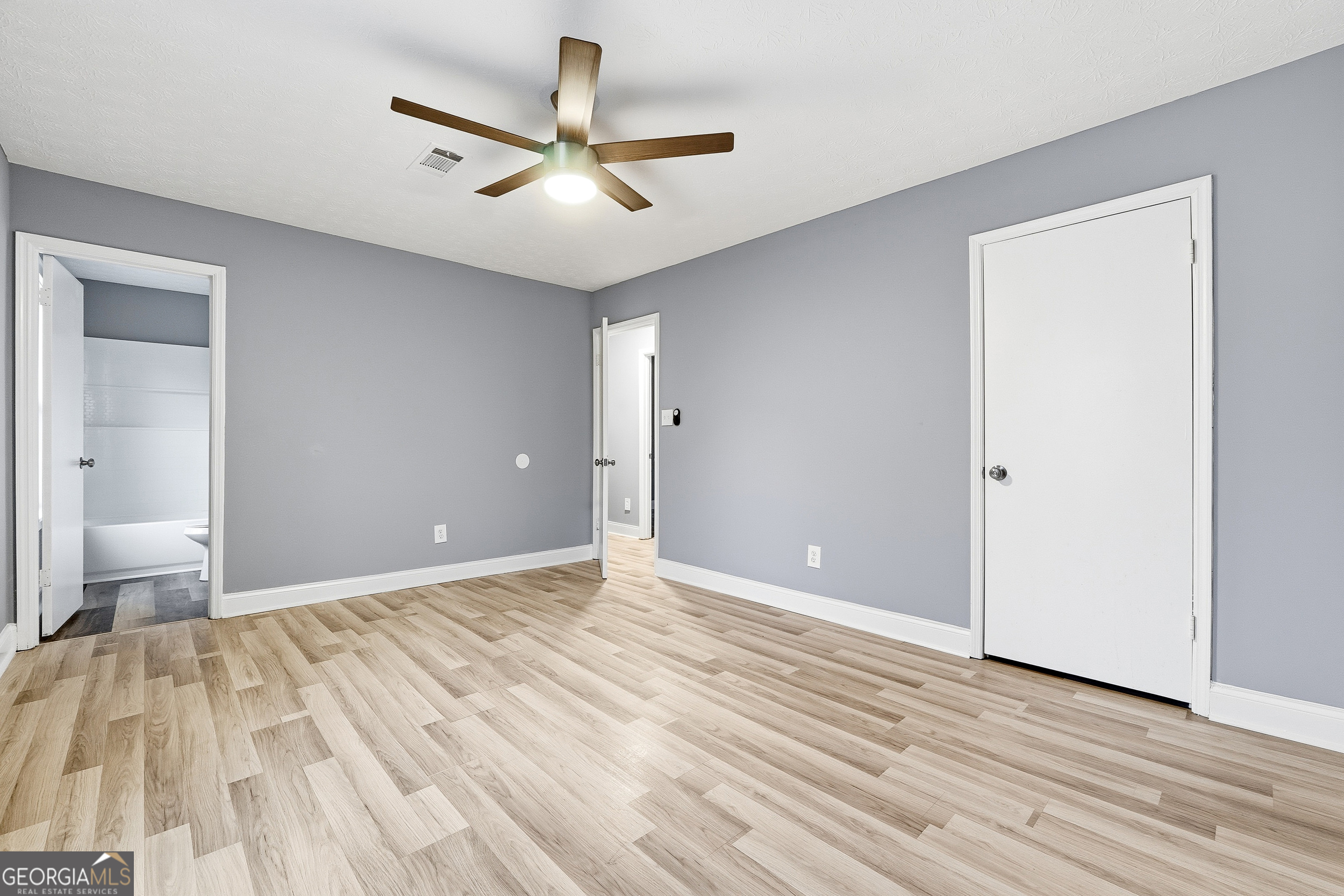 677 Tarkington Road S Stone Mountain GA 30088