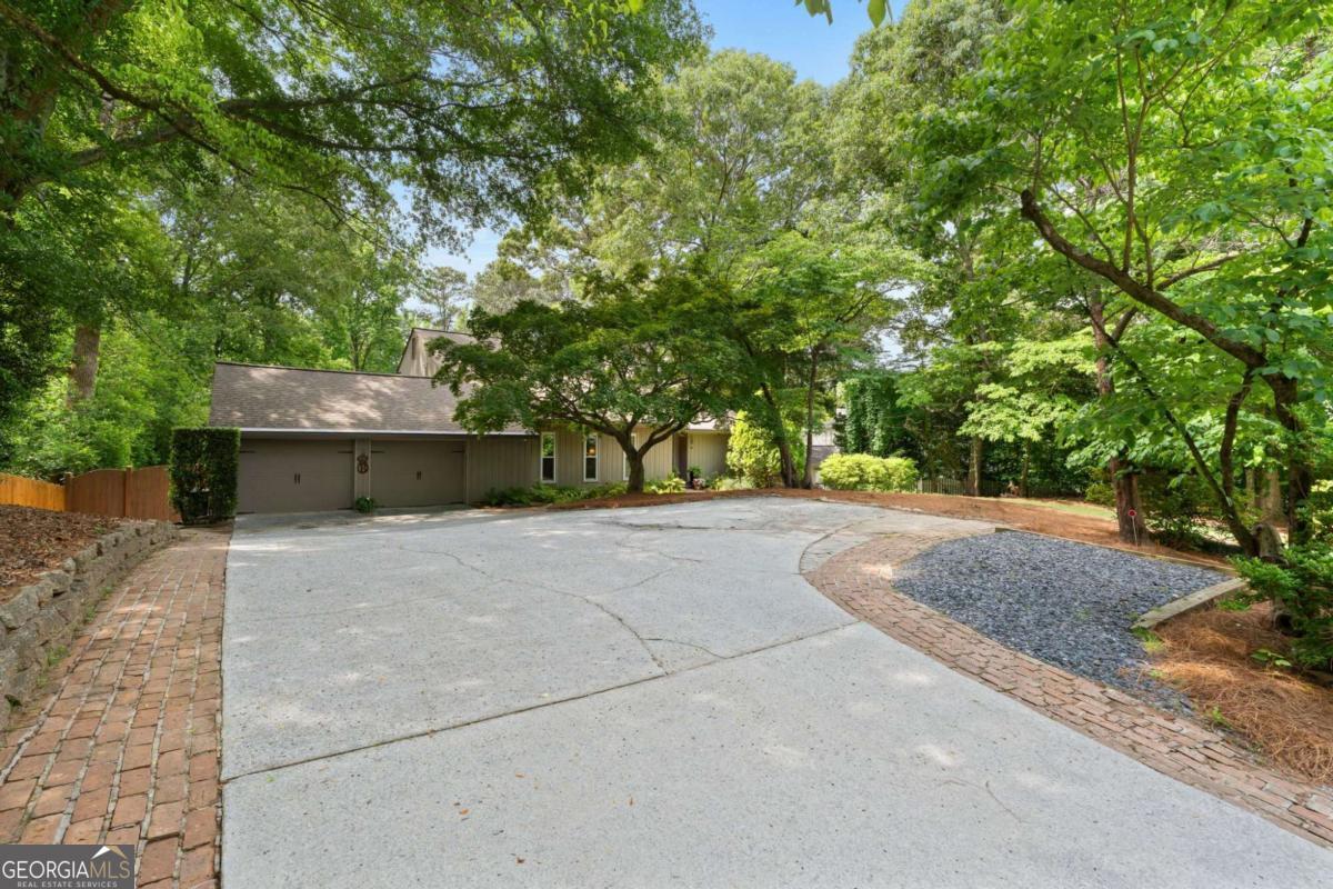 3699 Dunwoody Club Drive Atlanta GA 30350