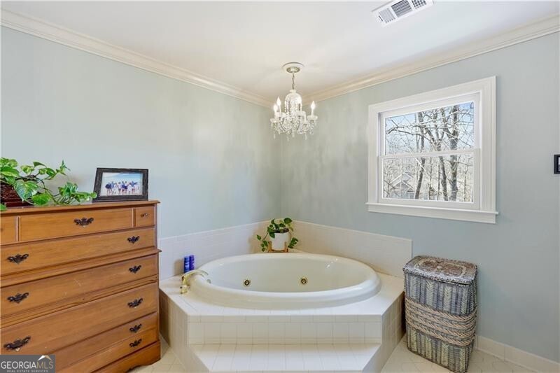 2511 N Oaks Drive Gainesville GA 30506