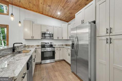 48 Woodleaf Road Morganton GA 30560