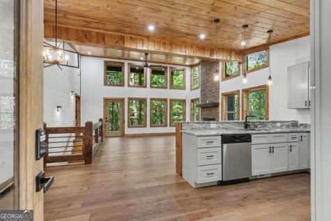 48 Woodleaf Road Morganton GA 30560