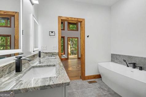 48 Woodleaf Road Morganton GA 30560
