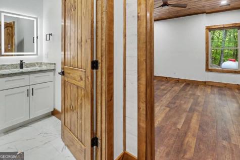 48 Woodleaf Road Morganton GA 30560