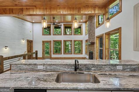 48 Woodleaf Road Morganton GA 30560