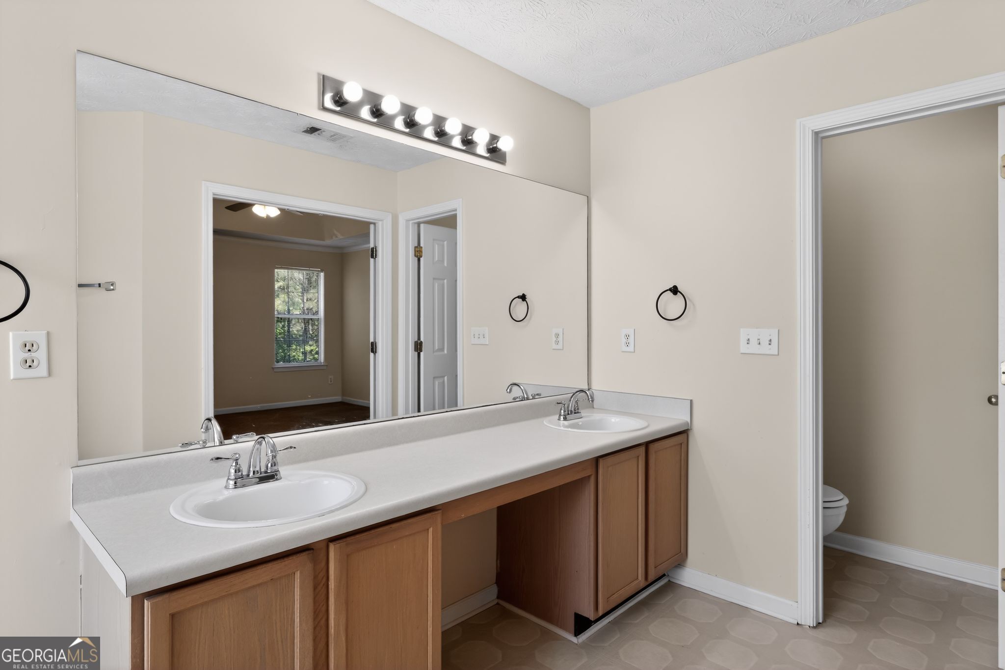 3043 Sherbourne Drive Lithonia GA 30058