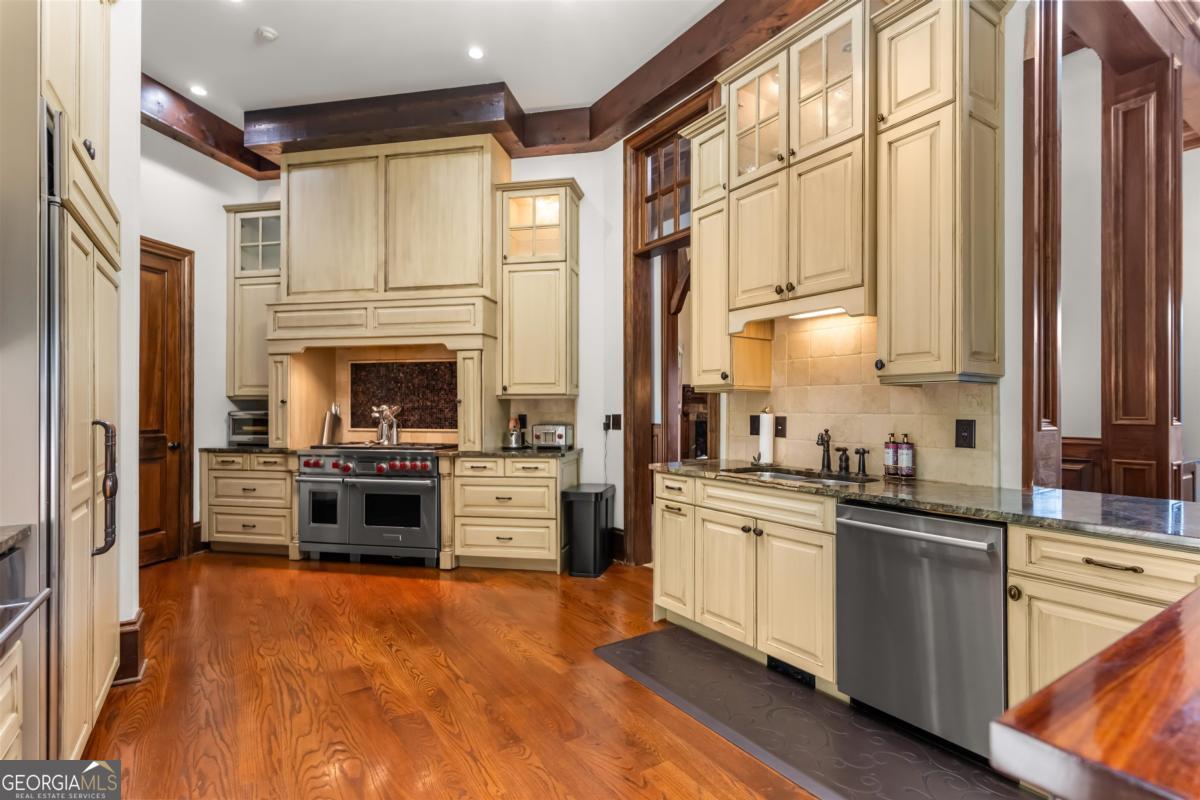 1090 Spring Creek Greensboro GA 30642