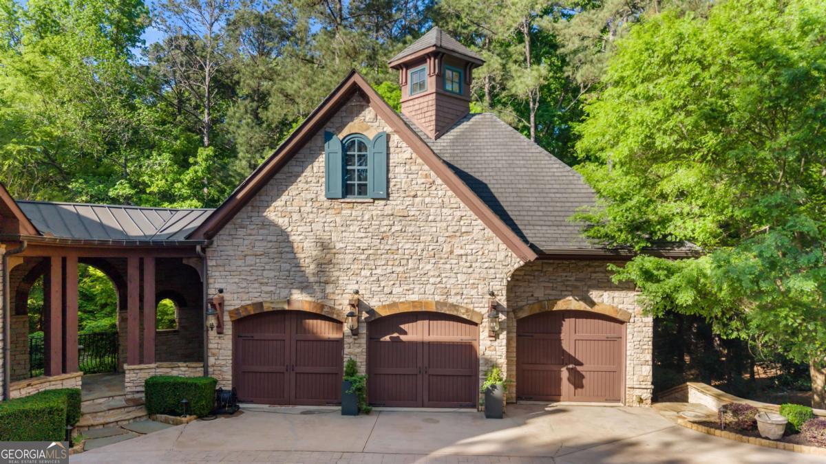 1090 Spring Creek Greensboro GA 30642