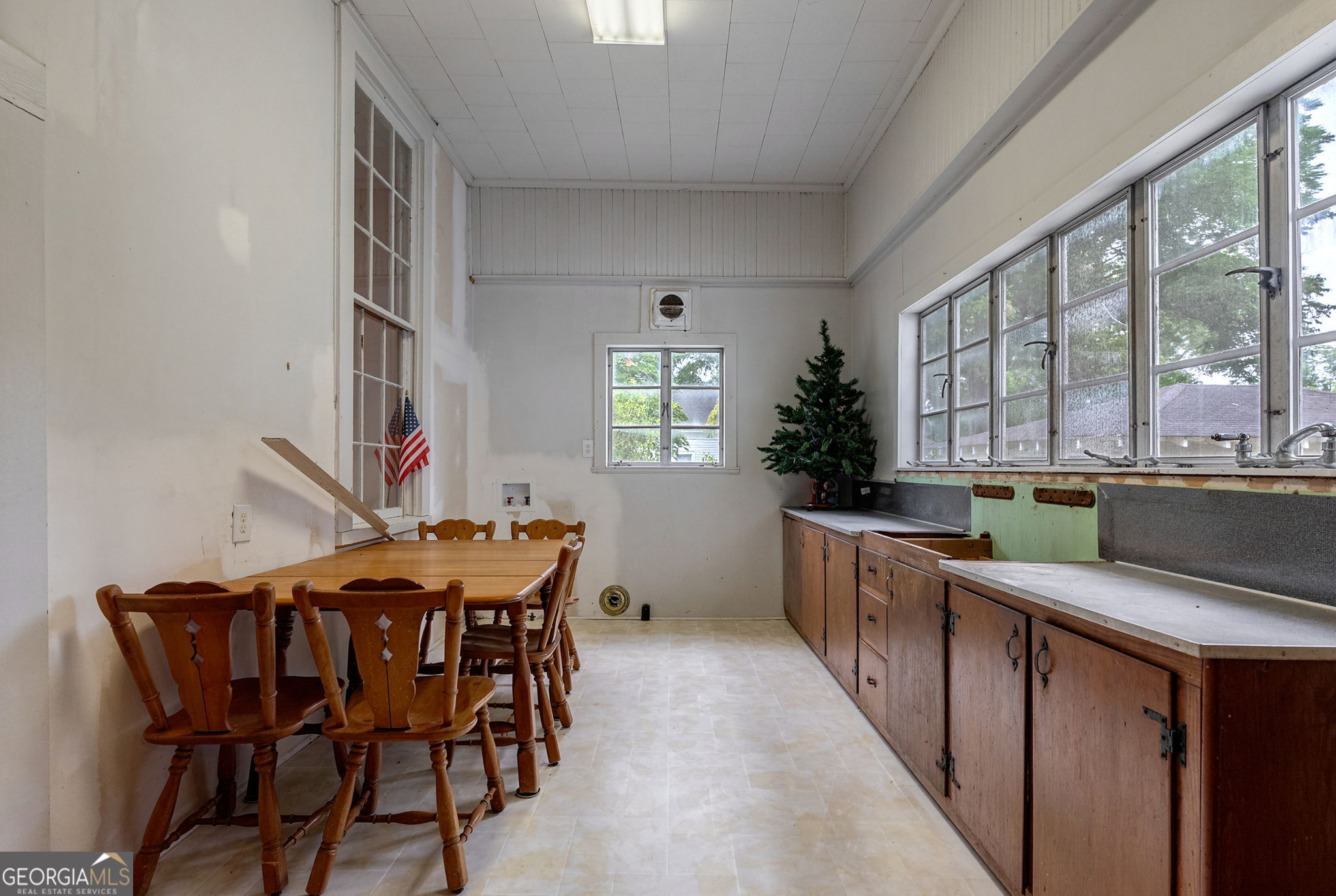 99 W Main Street Gibson GA 30810