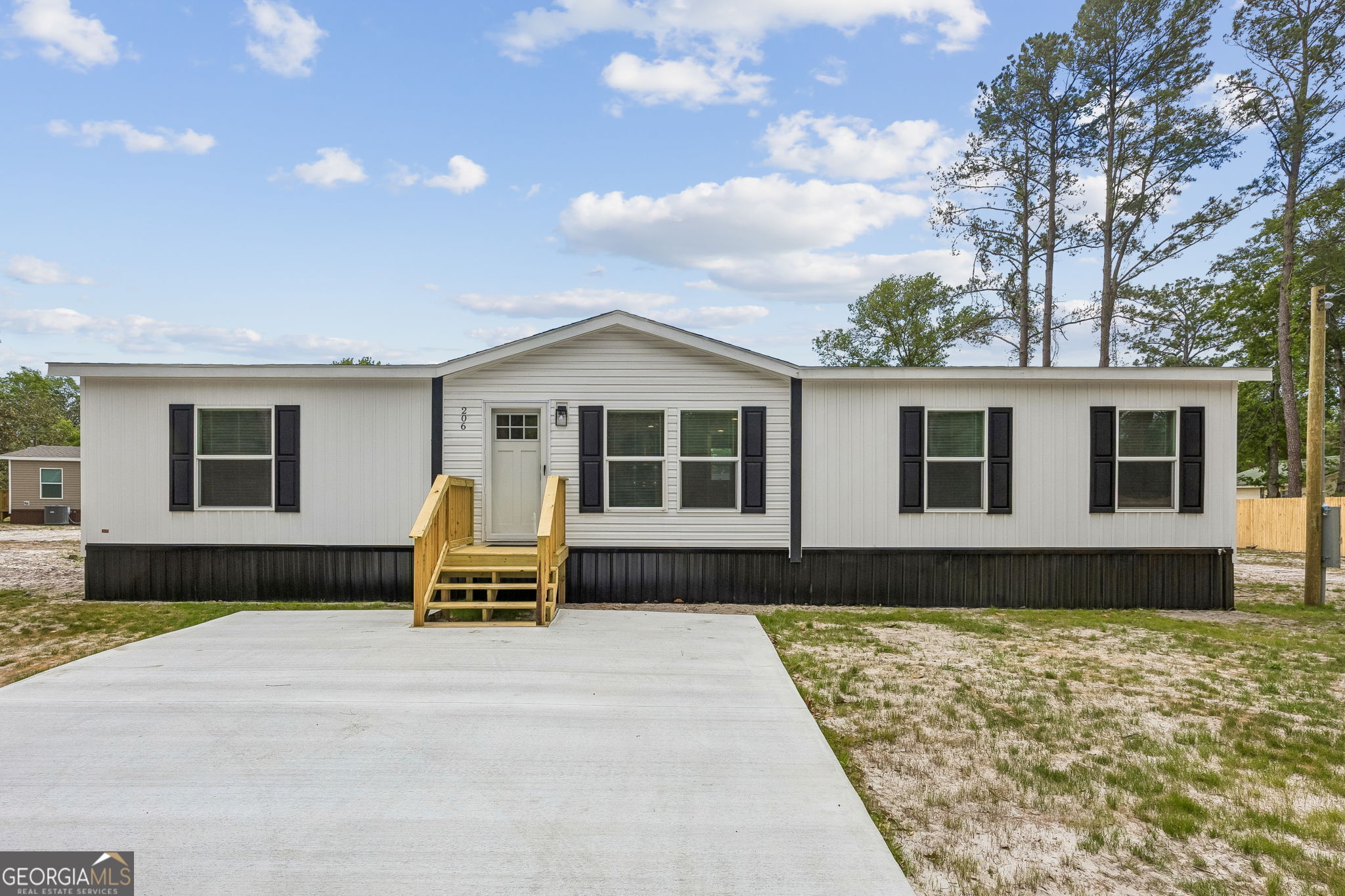 206 Elm Street Folkston GA 31537