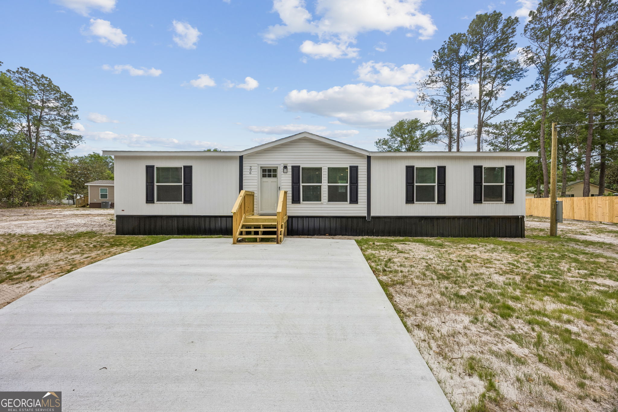 206 Elm Street Folkston GA 31537