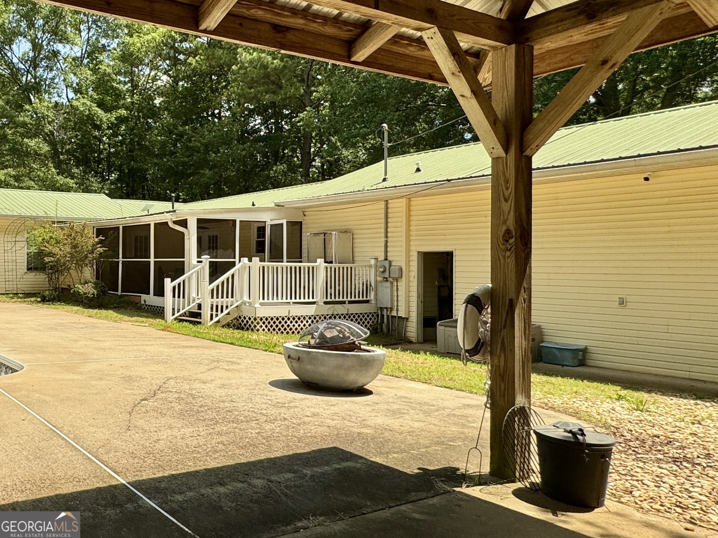 90 Howard Road Senoia GA 30276