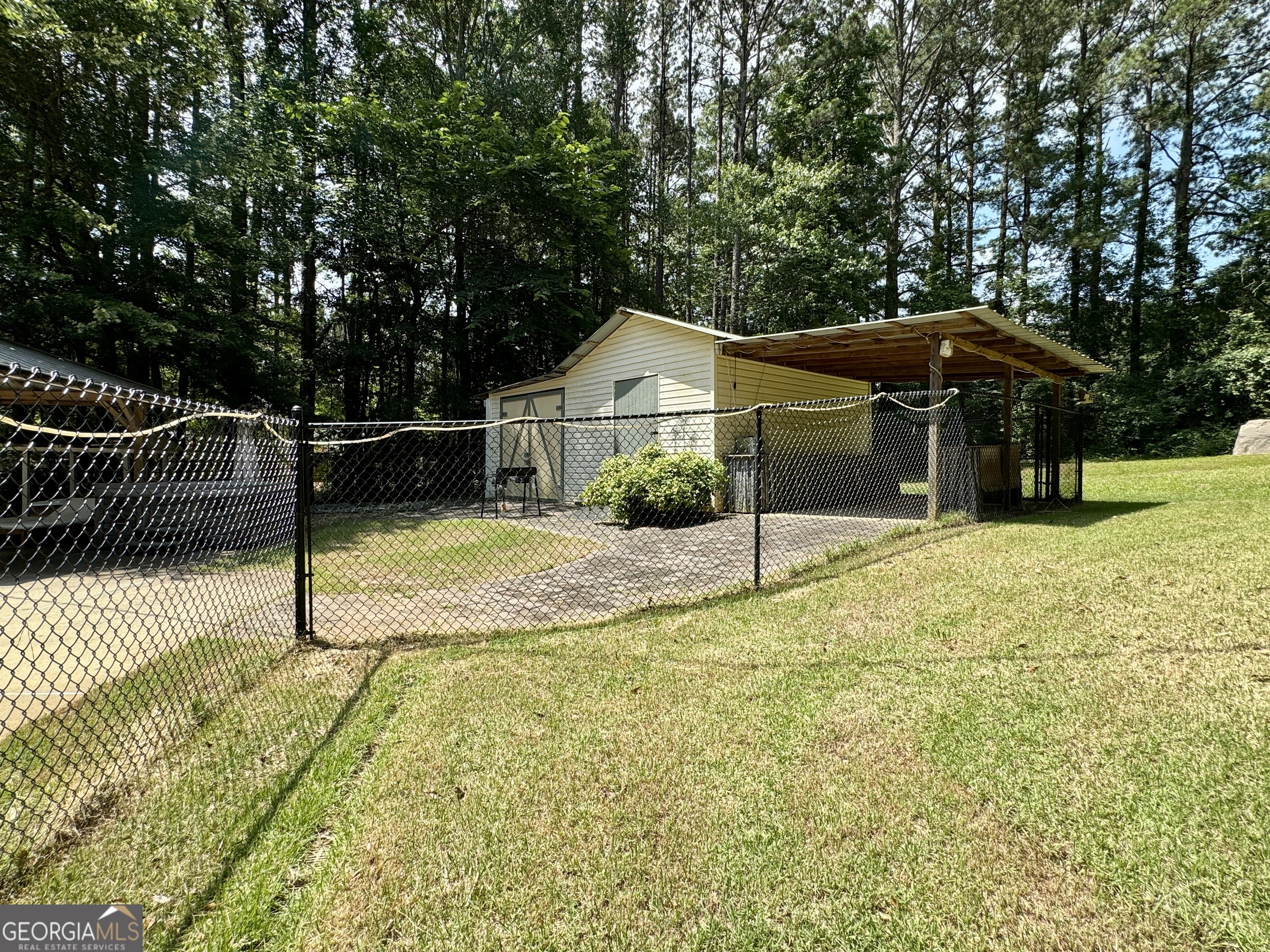 90 Howard Road Senoia GA 30276