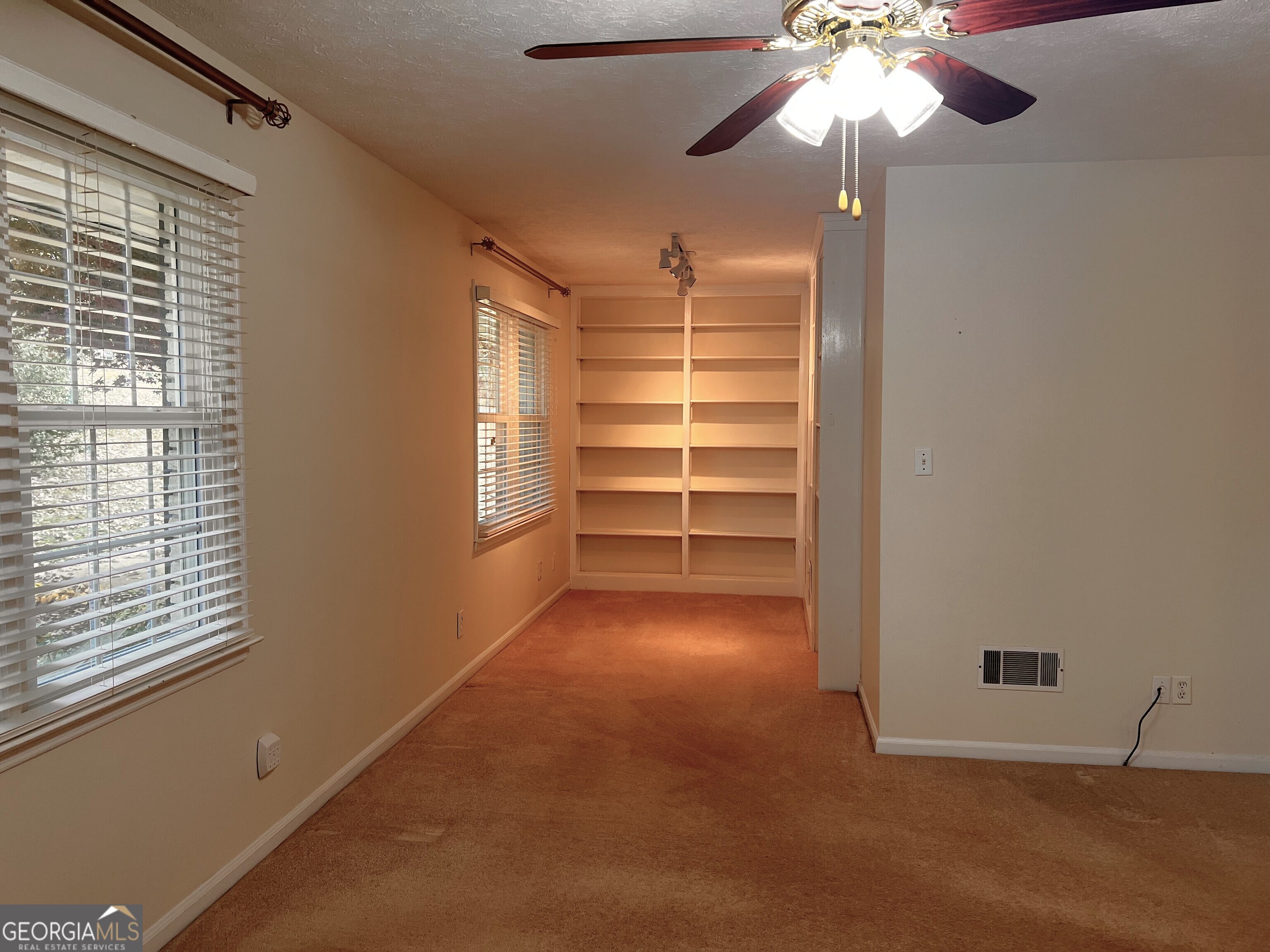 24 N Brooks Road Lagrange GA 30240