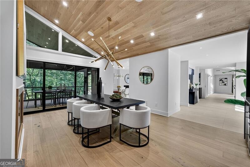 585 Amberidge Trail Atlanta GA 30328