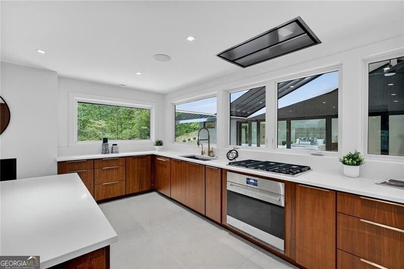 585 Amberidge Trail Atlanta GA 30328