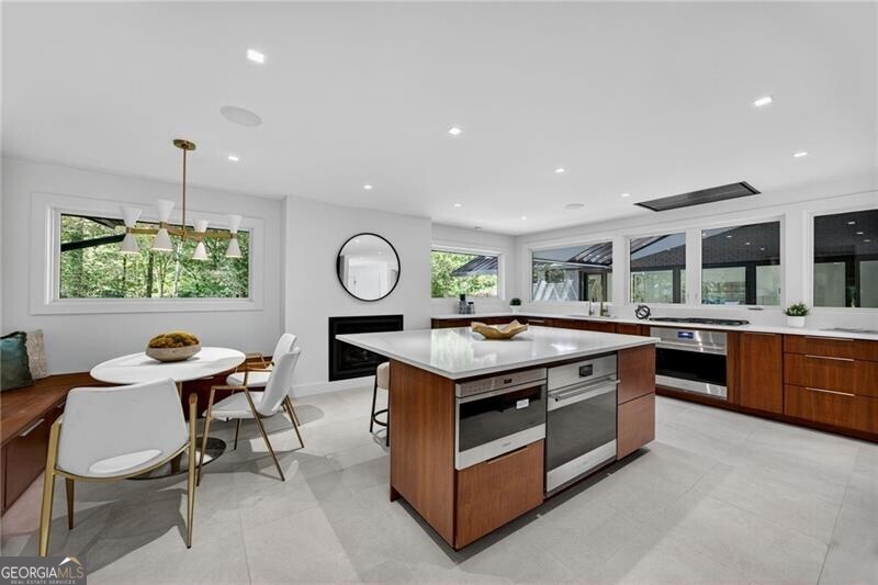 585 Amberidge Trail Atlanta GA 30328