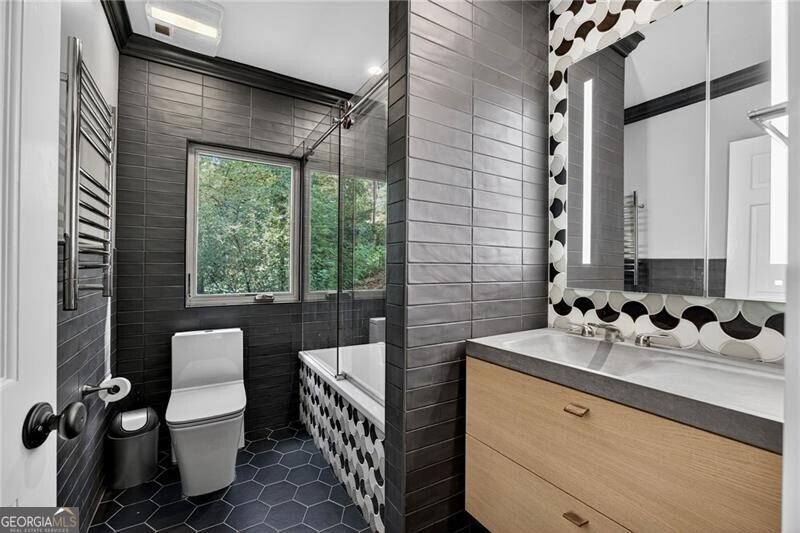 585 Amberidge Trail Atlanta GA 30328