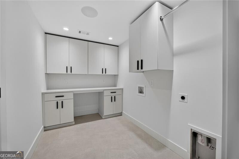 585 Amberidge Trail Atlanta GA 30328