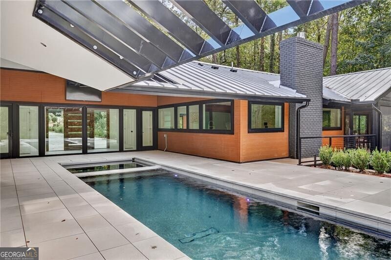 585 Amberidge Trail Atlanta GA 30328