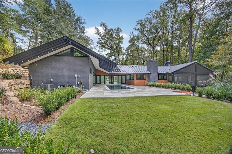 585 Amberidge Trail Atlanta GA 30328