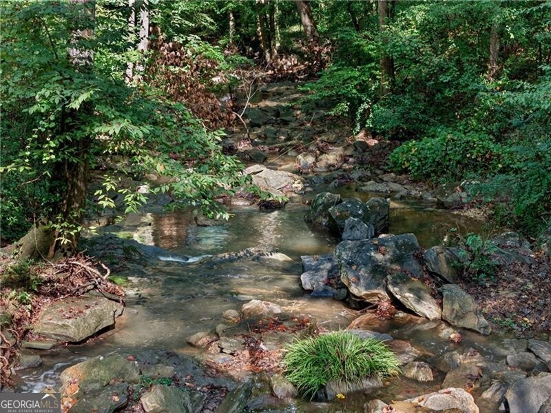 585 Amberidge Trail Atlanta GA 30328