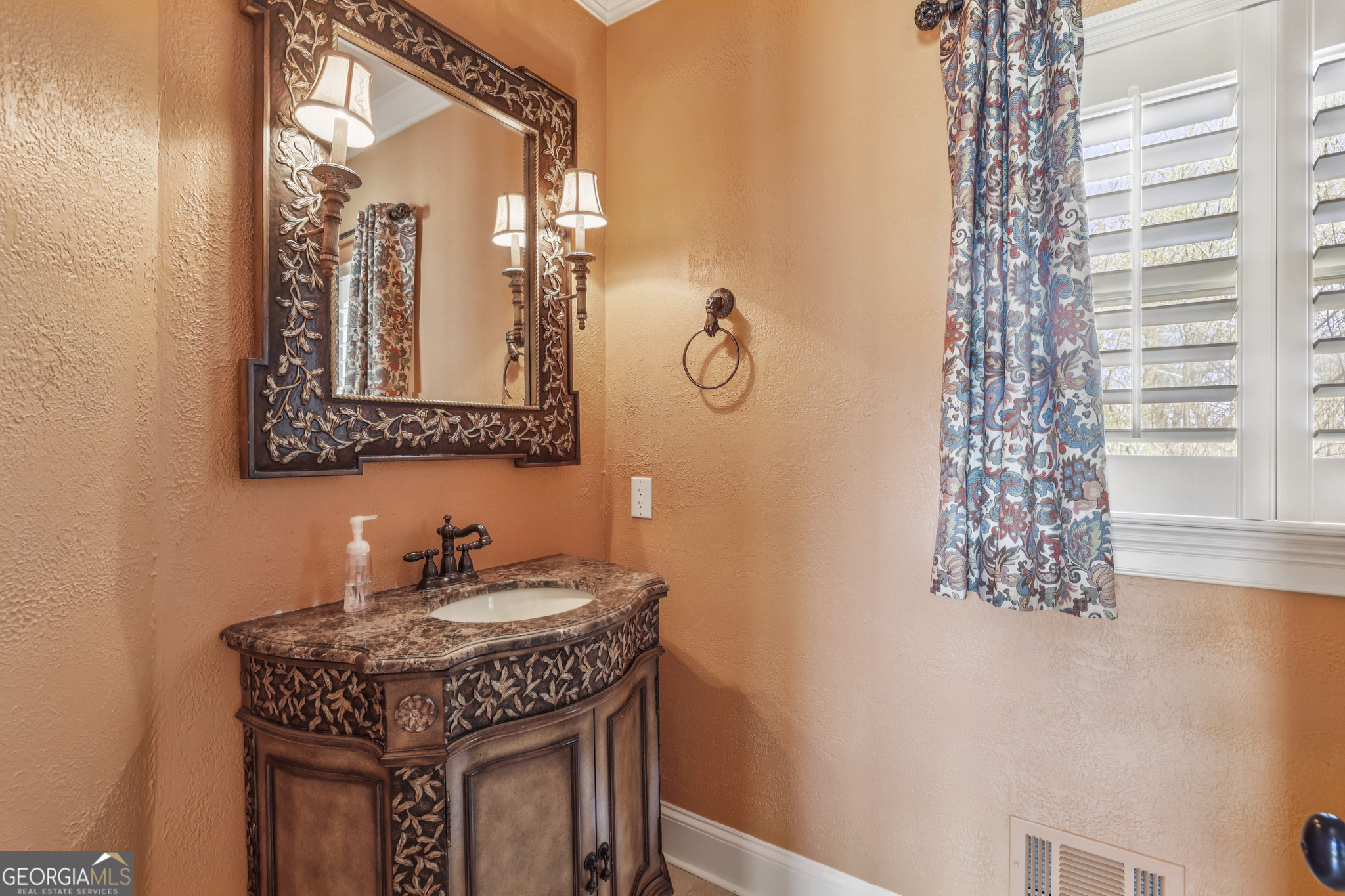 6525 Garett Road Buford GA 30518