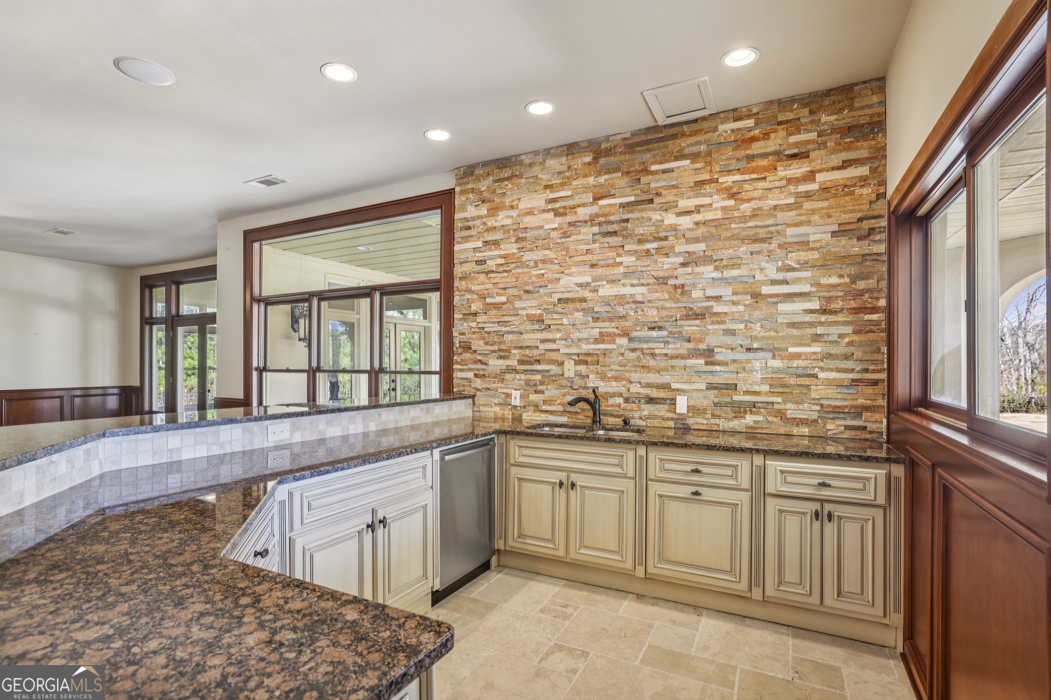 6525 Garett Road Buford GA 30518
