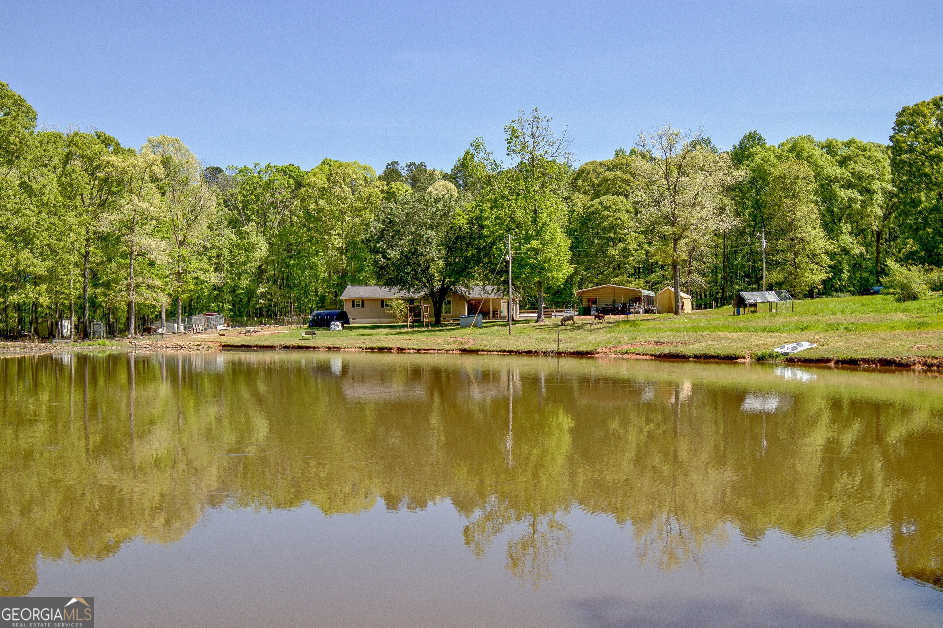404 Tranquil Cemetary Road Senoia GA 30276